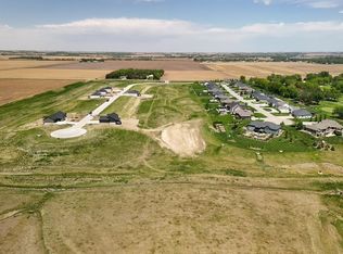 6377 Elk Pl, Columbus, NE 68601