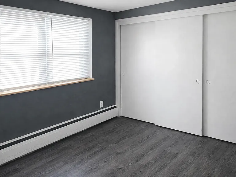 810 7th St SE — Photo 32