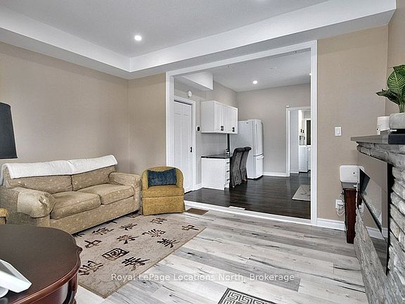 4th image of 321 2nd St