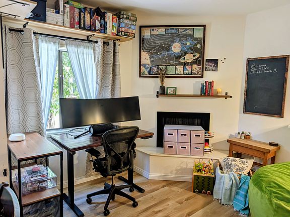 4th image of 17914 Magnolia Blvd Unit 134