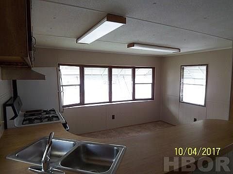 5th image of 1433 Eastshore Dr