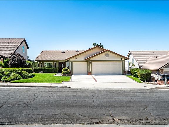 2nd image of 3637 Palm Crest Dr