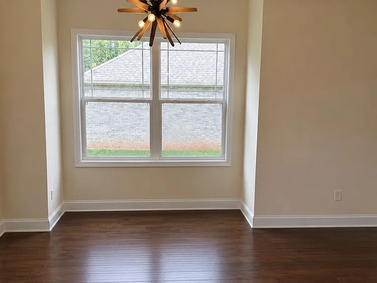 815 Westridge Cir — Photo 5