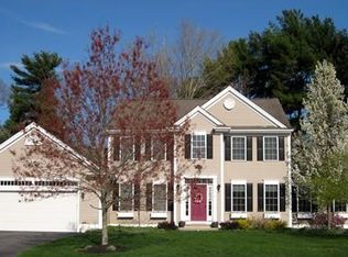 41 Homestead Xing, Taunton, MA 02780
