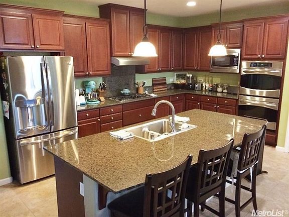 2nd image of 2542 Woodgate Way