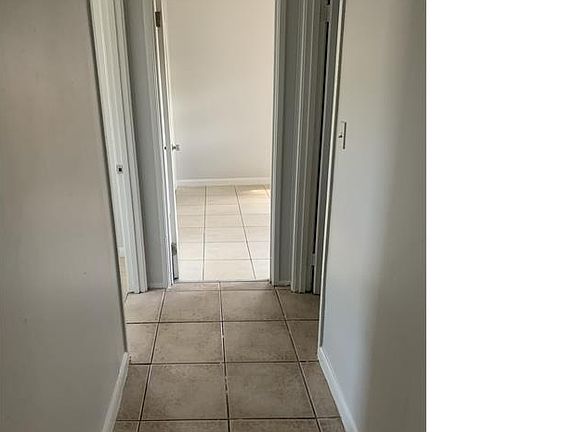 4th image of 702 44th St