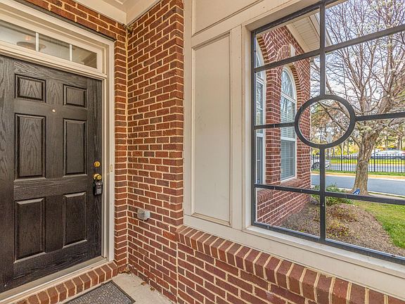 2nd image of 6051A Wicker Ln #123
