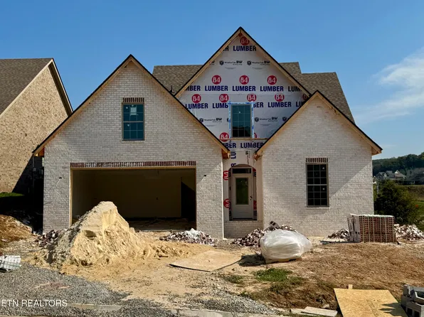 2106 Lantern Park Ln, Knoxville, TN 37932