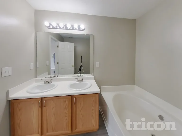 2955 Pebble Creek Ln — Photo 8