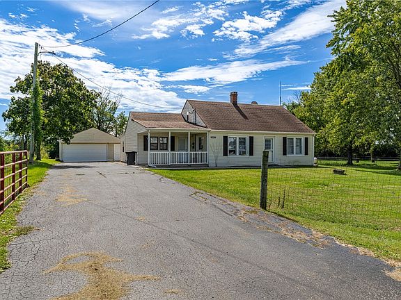 3rd image of 9748 Old Dayton Rd