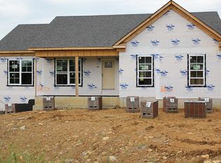 30 Graves Dr, Smithfield, KY 40068