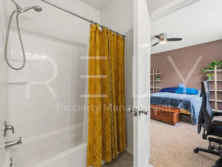 1600 Cliffbrake Way — Photo 23