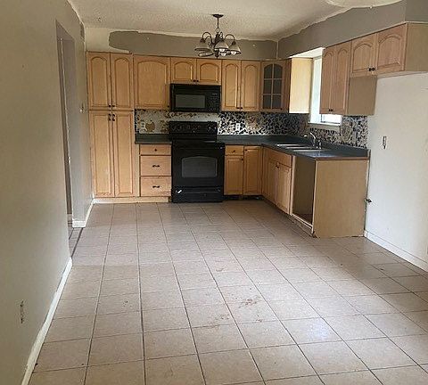 4th image of 103 Cydney Ln