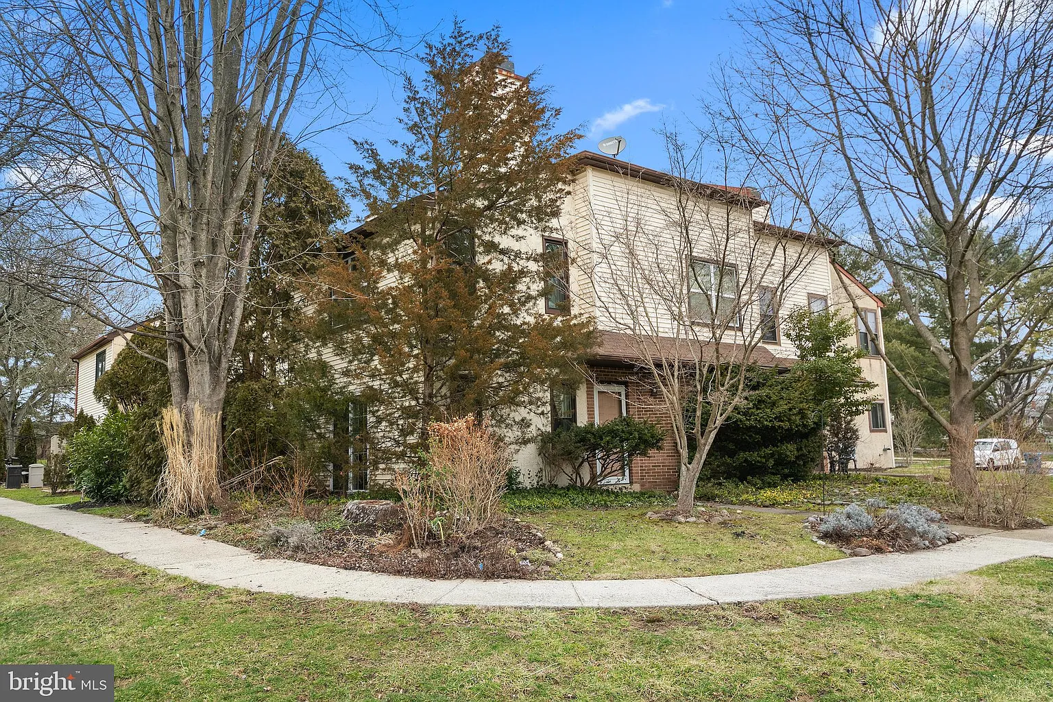 72 Heather Ct photo 1