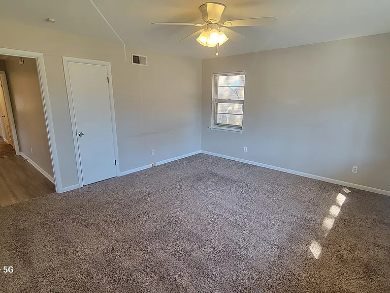 908 N Hughes St — Photo 13