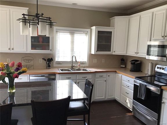5th image of 6071 Singletree Ln
