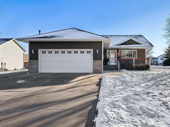 6102 Bakken St, Monticello, MN 55362