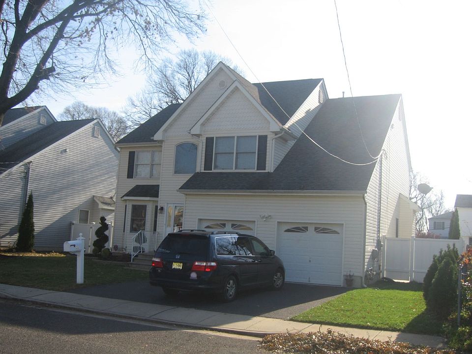2nd image of 436 Prospect Ave