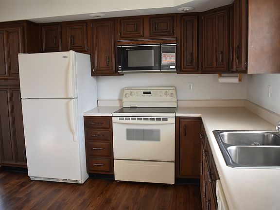 5th image of 2050 Wilshire Dr