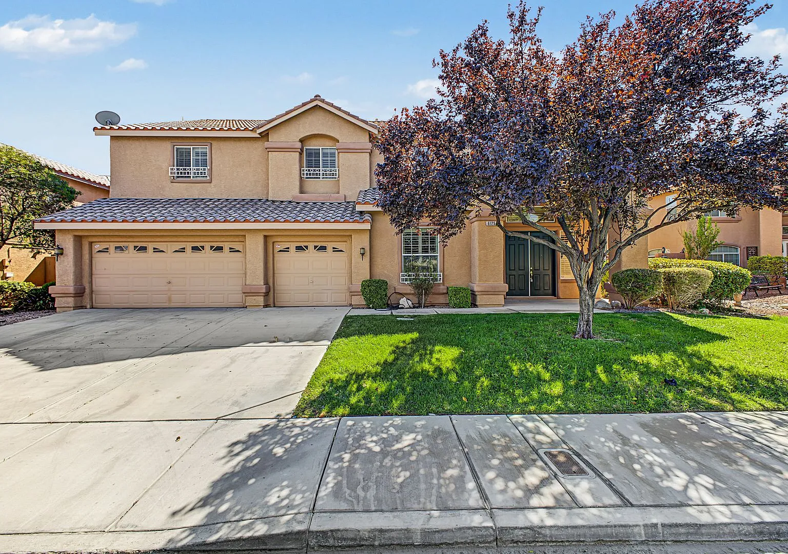 6-Bedroom home in the Northwest ready for immediate move in! — Photo 1