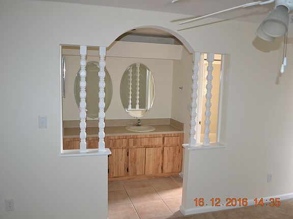 3rd image of 4926 Rockledge Cir