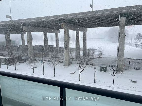 3rd image of 209 Fort York Blvd #465