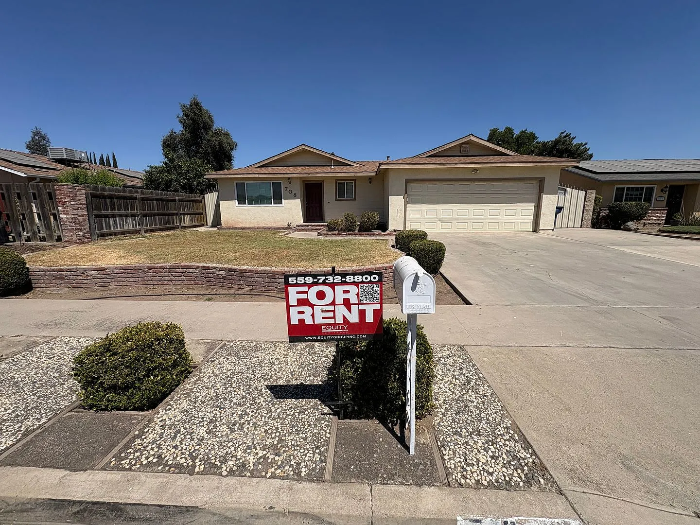 Spacious home in Tulare Rent Ready! — Photo 1