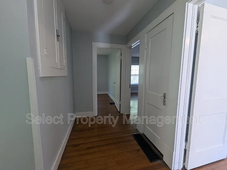 2526 Hoagland Ave — Photo 11