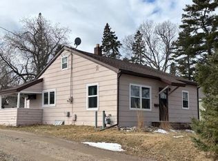 616 NW 9th St, Grand Rapids, MN 55744