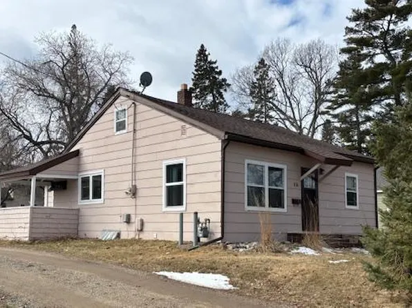 616 NW 9th St, Grand Rapids, MN 55744