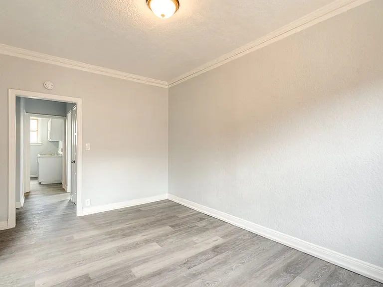 2840 S Moreland Blvd #3 — Photo 11
