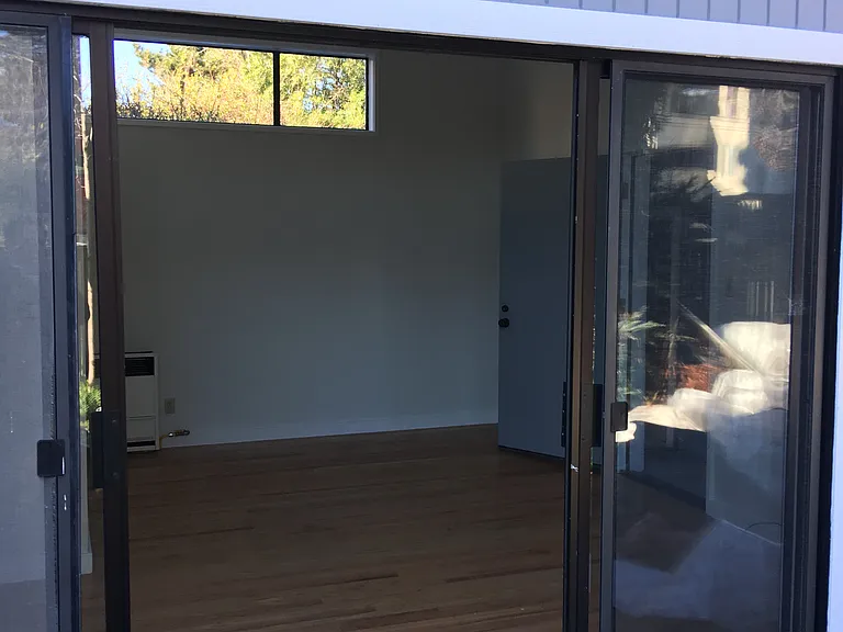 2240 Grant St #A — Photo 16