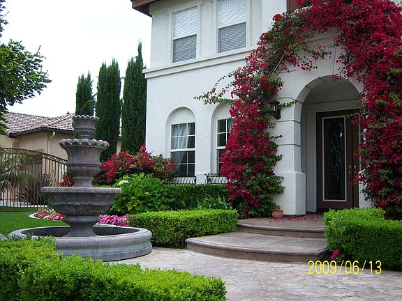 4th image of 2807 E Hillside Dr