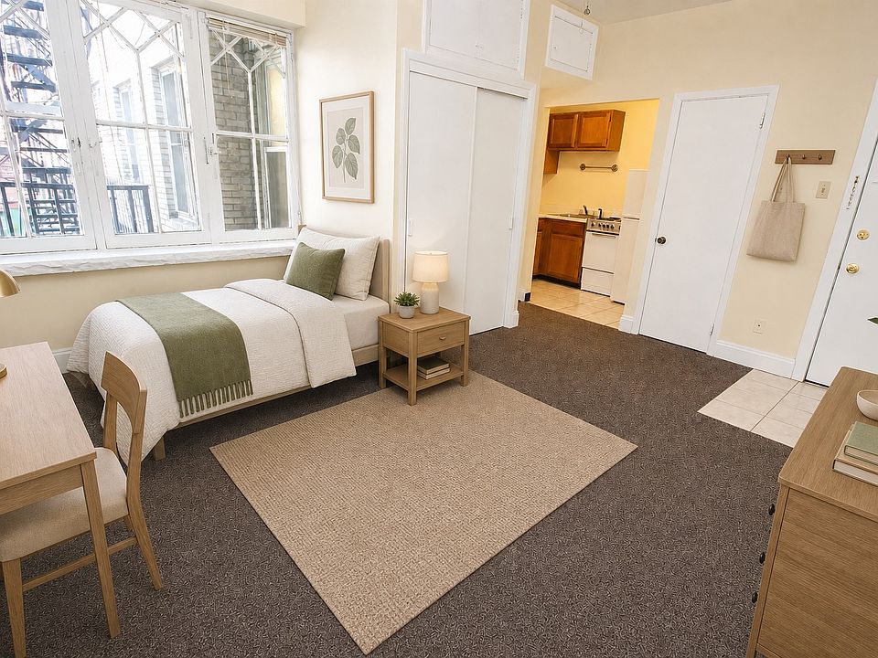 Carpeted Studio (Unit 12)