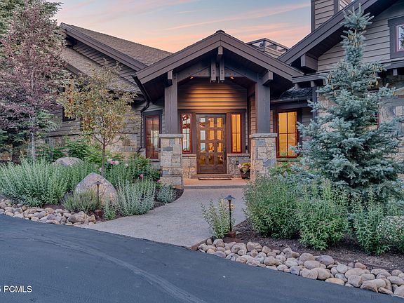 3rd image of 3023 E Wapiti Canyon Rd
