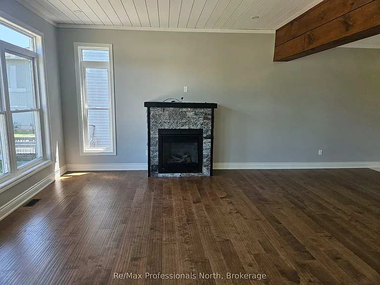 41 Rosy Beach Ct — Photo 3