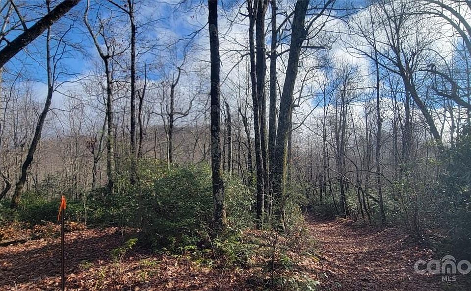 1st image of 18 N Deer Run