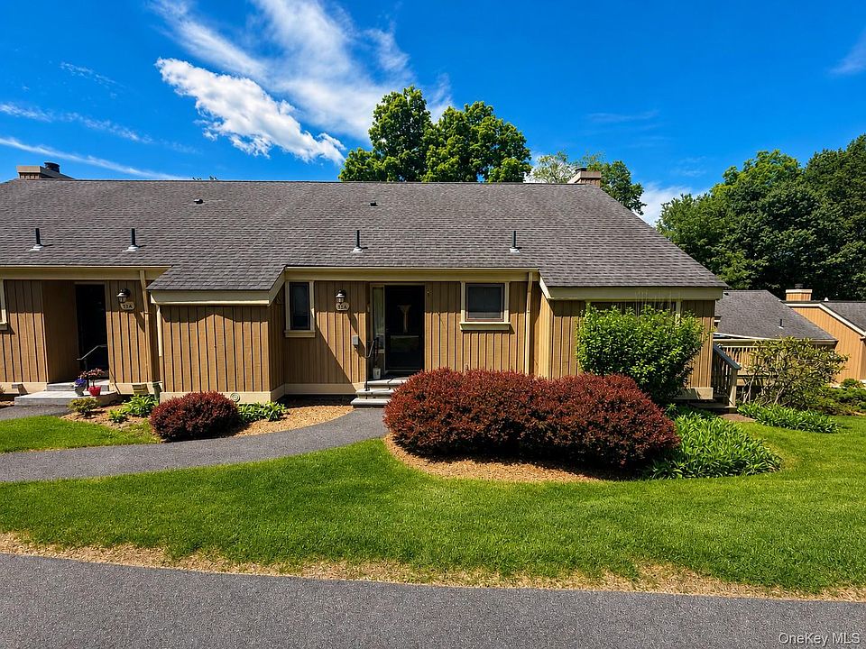 1st image of 13 Heritage Hills #B
