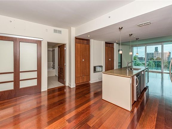 4th image of 111 N 12th St Unit 1709