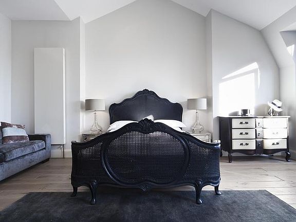 2nd image of 355 Laguna St APT 7