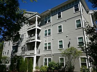 990 Vfw Pkwy APT 301, Boston, MA 02132