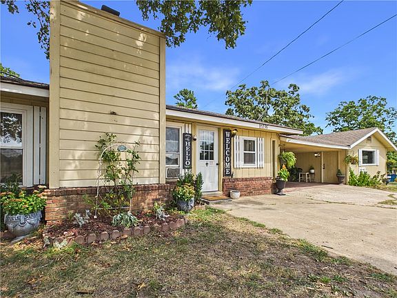 2nd image of 10236 Clay Ln