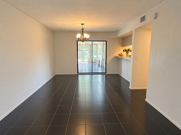 4th image of 1836 N Crystal Lake Dr N APT 26