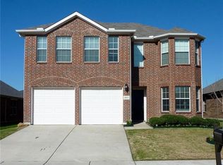 8825 Sierra Trl, Aubrey, TX 76227