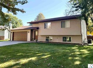 1705 Linda Ln, North Mankato, MN 56003