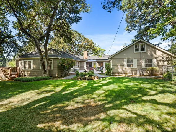 91 Black Oak Dr, Medford, OR 97504