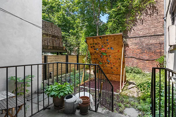 Rented by Ivey North LLC | media 31