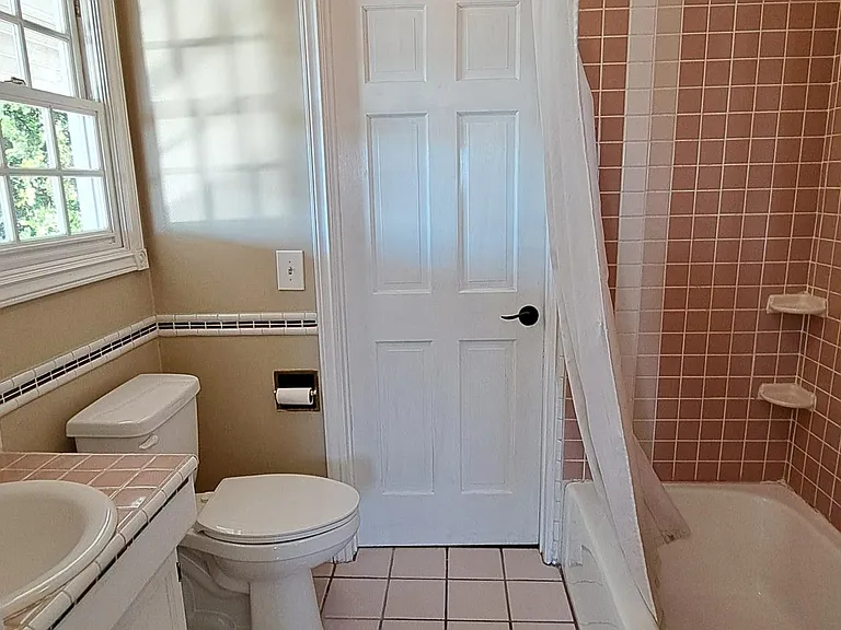 5910 Kanan Dume Rd — Photo 22