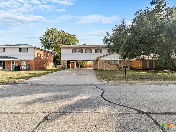2nd image of 3713 Ivanhoe Dr