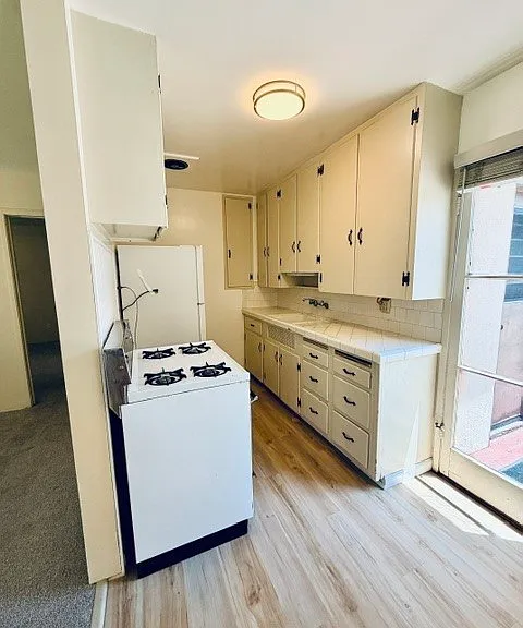 331 S 3rd Ave — Photo 5